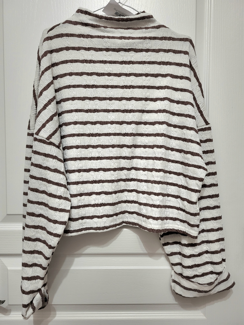 Sadie & Sage White and Brown Striped Textured Sweater